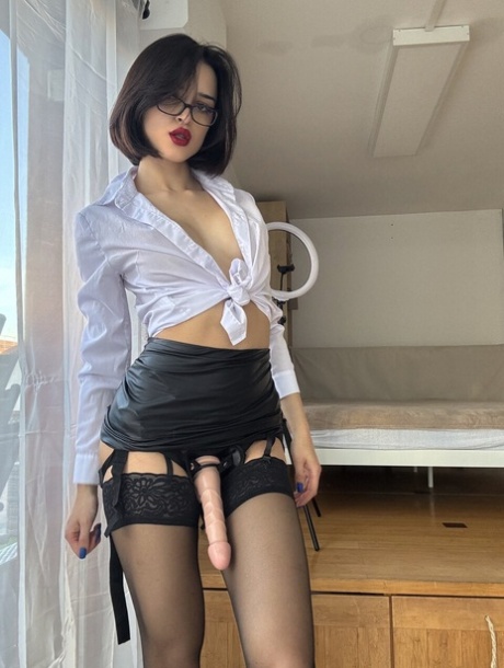 brunette stockings beautiful naked images