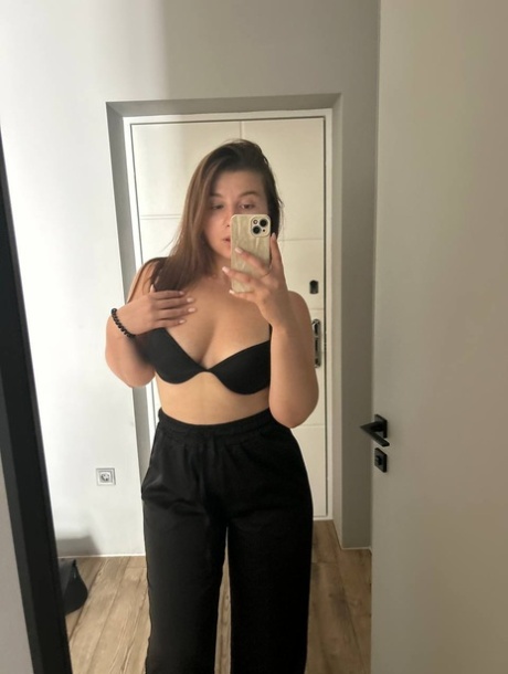 mirror selfie art porn archive