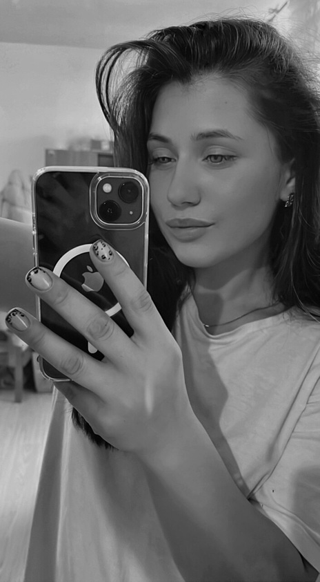 mirror selfie free photos