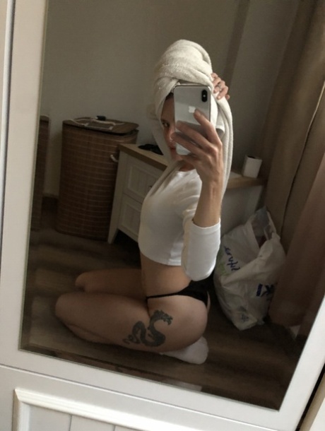 sólová žena volný nahý fotografie