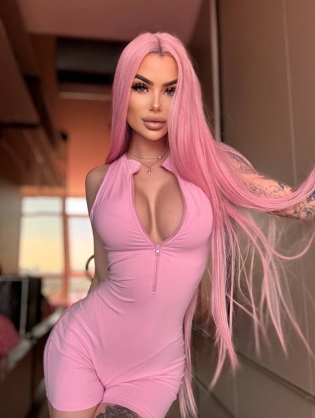 pink hair adult picture