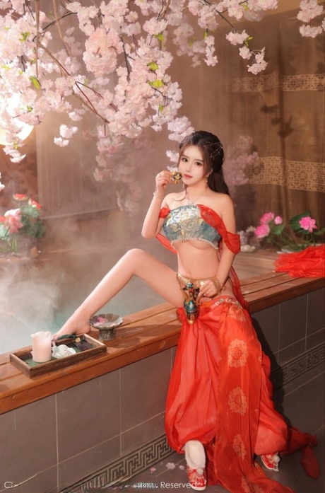 ragazza con grandi tette xxx pornografico fotografie