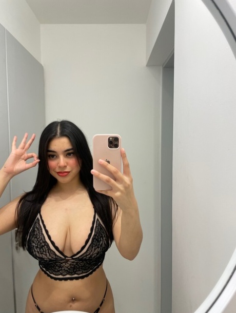 selfie s prsy pěkně xxx obr