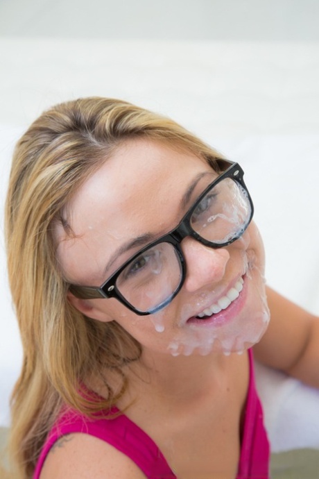 éjacule sur les lunettes meilleur xxx image