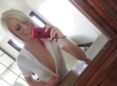 Elaina Raye model adult gallery