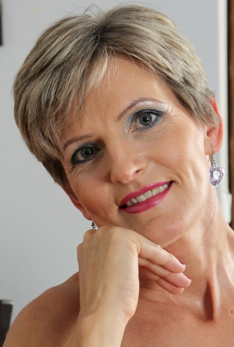 sexy mature women free xxx galleries