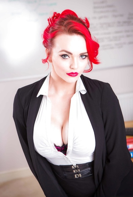 redhead teacher sexy nude pictures