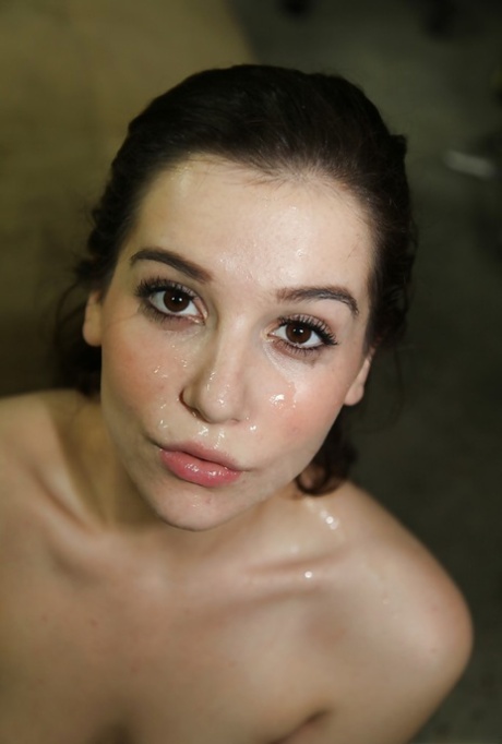 sperma sul viso perfetto galleria