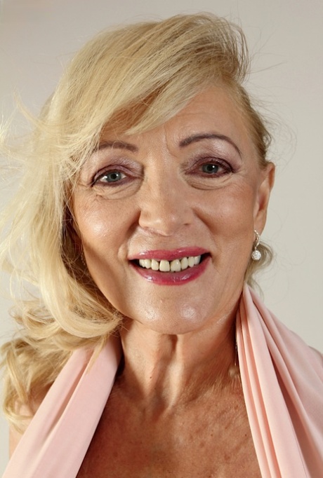 Janet Lesley perfect actress galleries