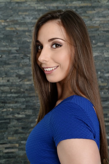 Carla Crouz pretty star pic