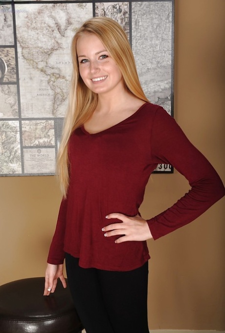 amateur yoga pants adult img