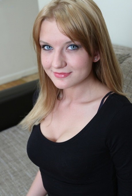blondýnka amatér sexy zdarma obrázek