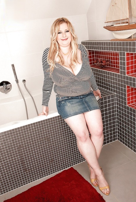 stora bröst kjol gratis xxx foton