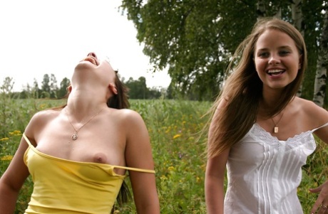 dospívající nohy top exkluzivní fotografie