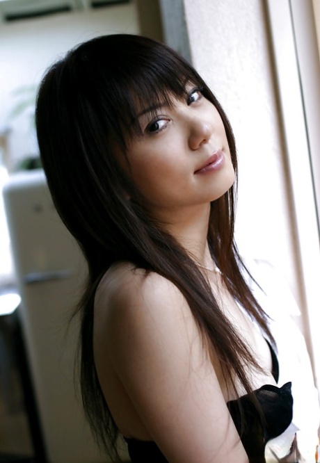 Kurara Tachibana adult model galleries
