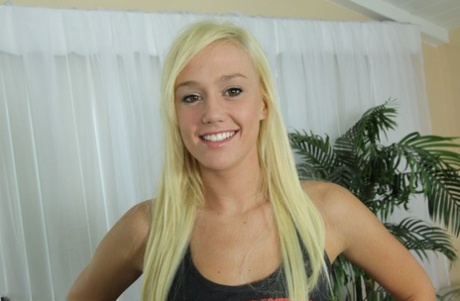 Molly Rae pornstar beautiful picture