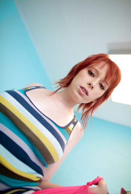 Zoey Nixon art actress images