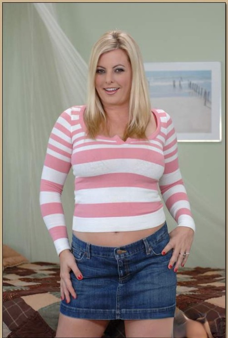 Kala Prettyman model nude photo