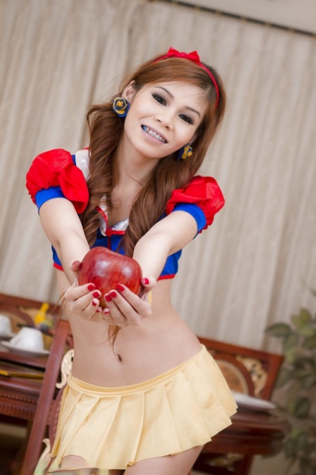 Ladyboy Ann model best pics