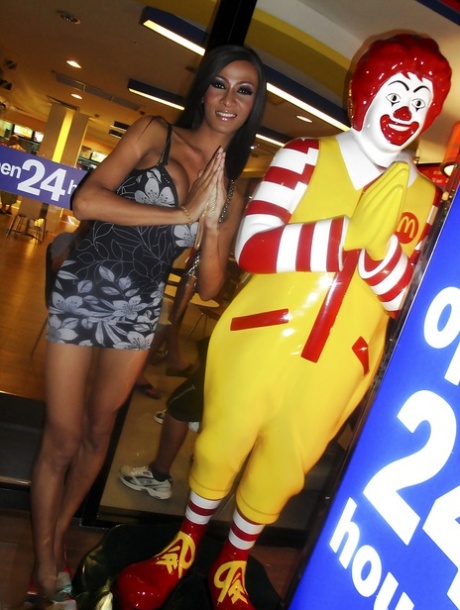 Ladyboy Tina model nice picture