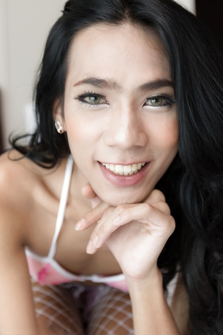 Ladyboy Peach star best images