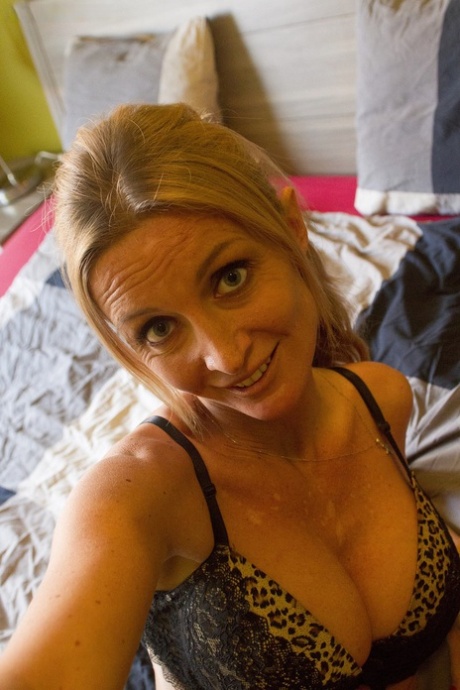 boobs selfie beautiful naked pictures