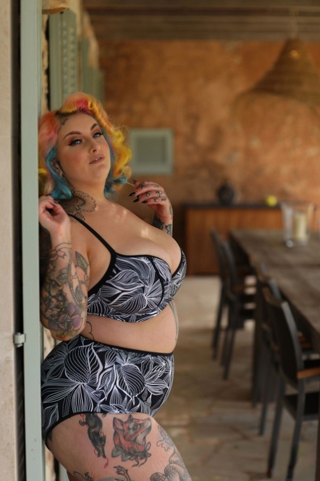 sexy dicke Frau erwachsene nackten bilder