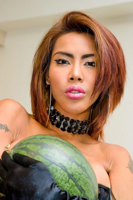 tall shemale hot xxx pictures
