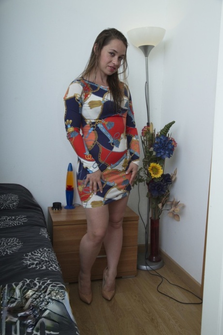 gonna matura nudo caldo immagine