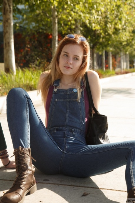 redhead glasses free pics