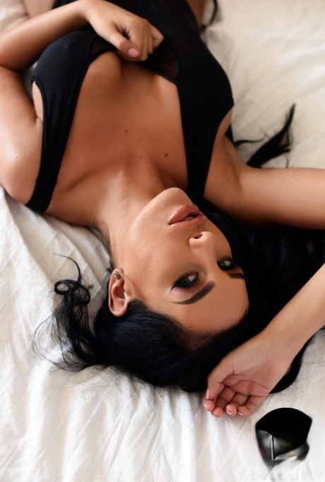Ann Denise star adult pic