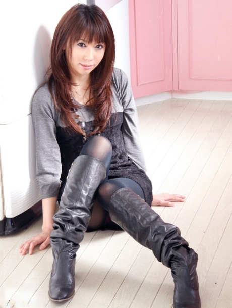asian boots art xxx pictures