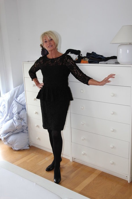 gilf sexy nudes photos