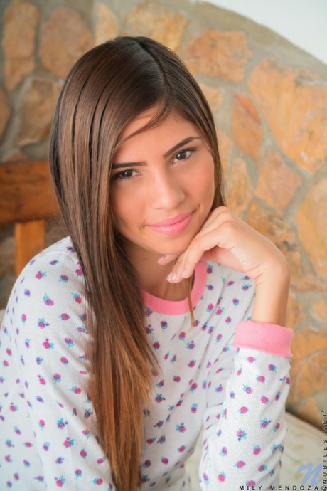 Mily Mendoza sexy actress pic