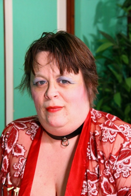 mature face nude pics