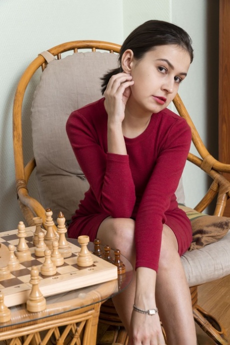 bruna tette piccole sexy hd immagine