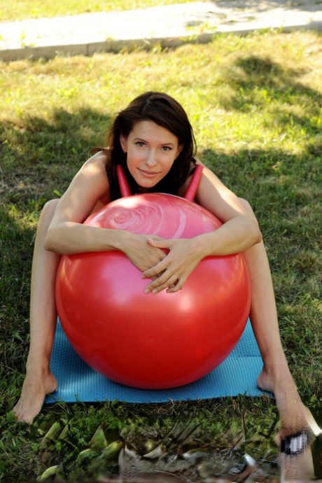 yoga sexy pictures