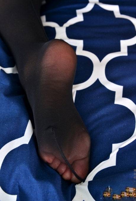 curvy feet hot sexy photos