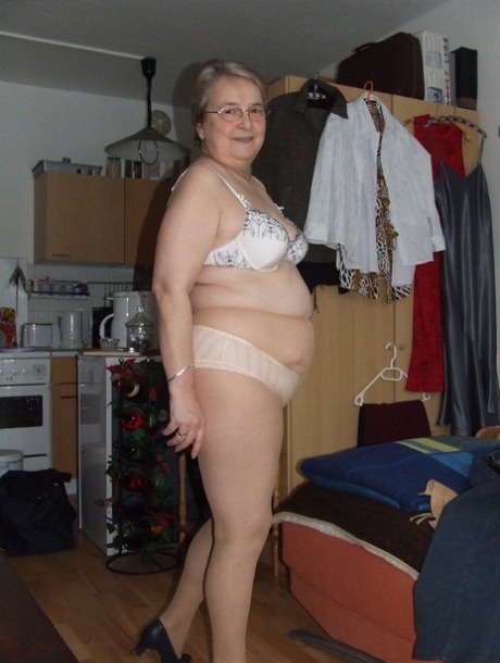 mutandine della nonna piuttosto sexy foto