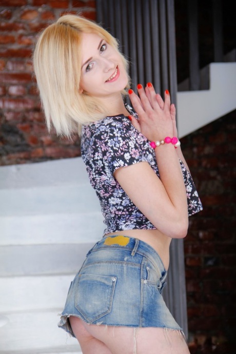 Emily Bruni top actress archive