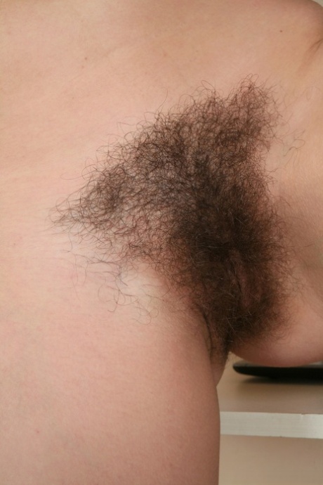 beautiful hairy pornos photo