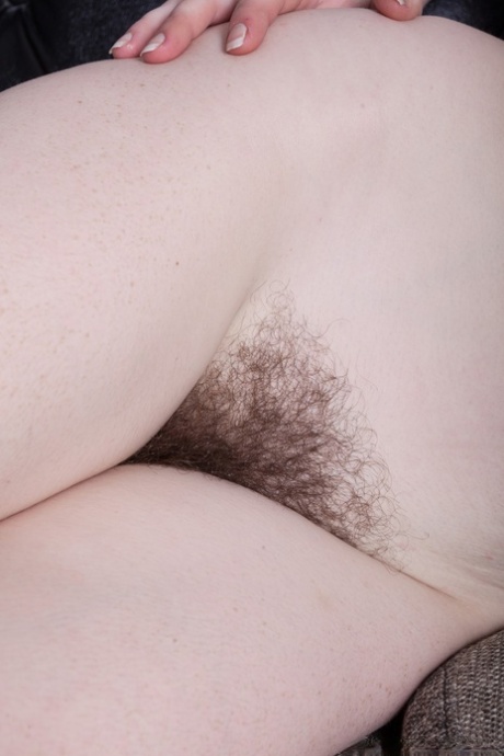 chatte blanche et poilue pornographique nu archive