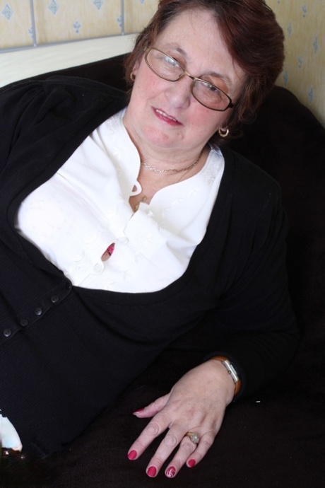 old fat granny porno image