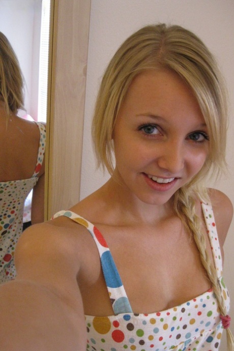 teen mirror erotic pictures