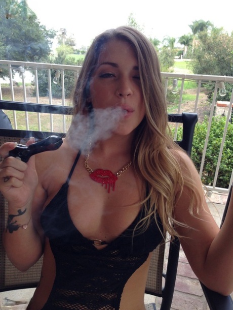 fumare sexy hd gallerie
