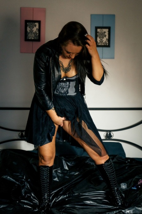 boots xxx img