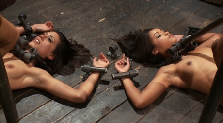 Skin Diamond xxx model photos