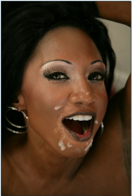 Cumshot Bildgalleri