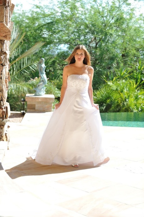 bride top image