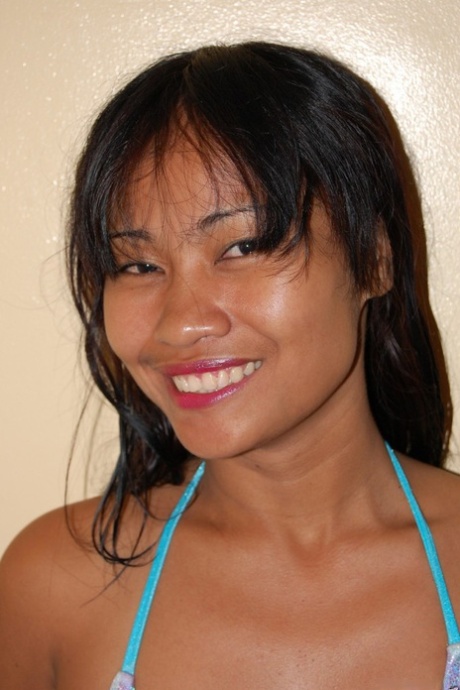 asiatisk bikini naken pornografisk arkiv